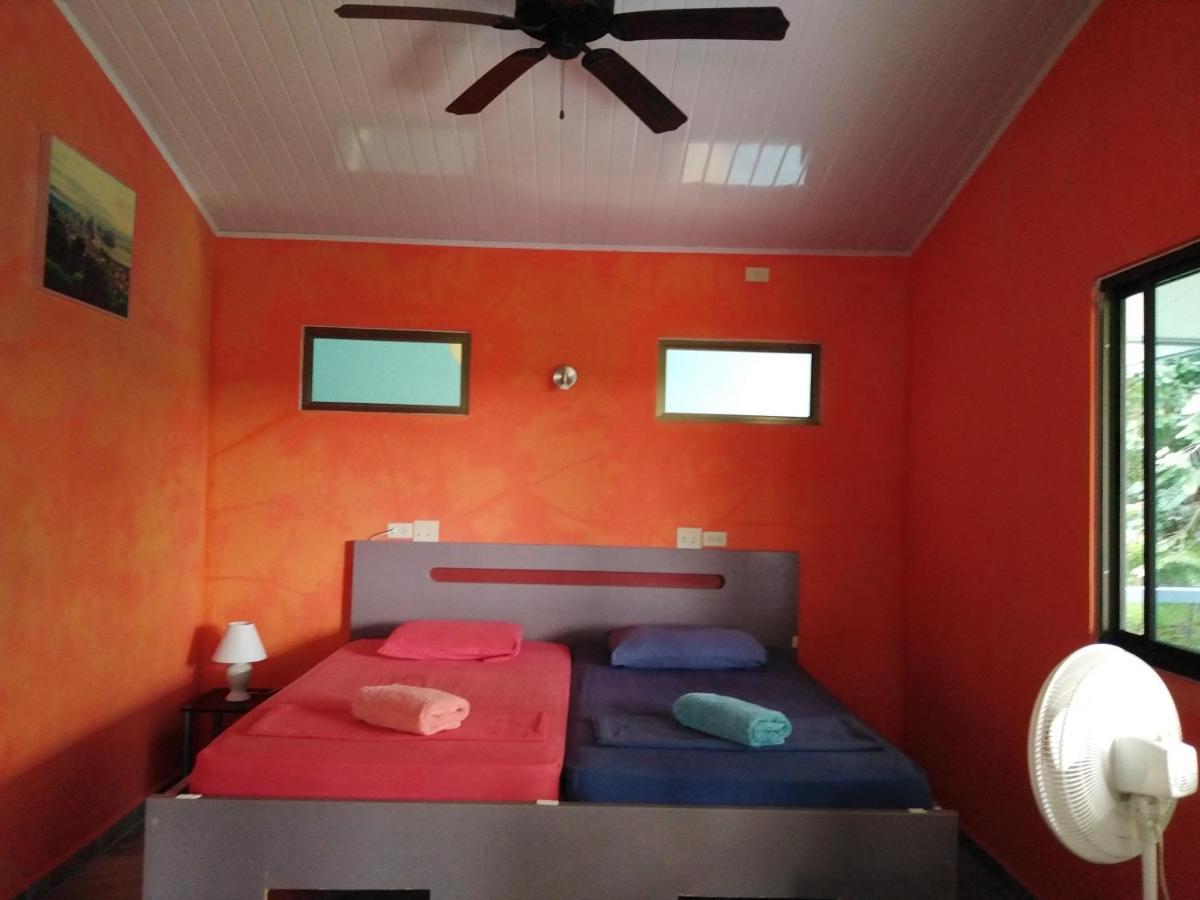 Hostal Casa Las Lajas Las Lajas  Exteriör bild
